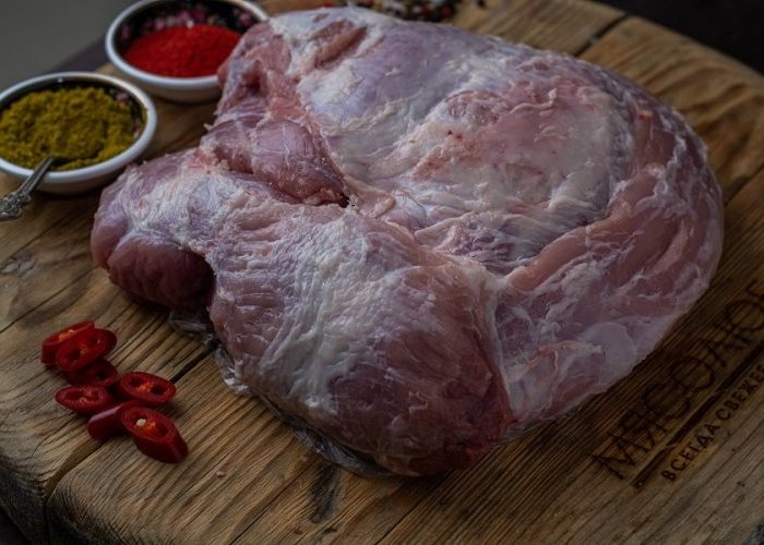 Лопатка свиная без кости для запекания в маринаде "Классический" (термопак)